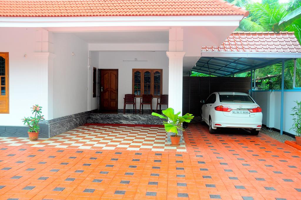 Thrissur Grace Guest Home المظهر الخارجي الصورة